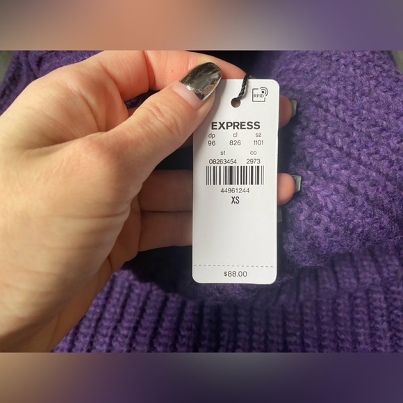🏷️ 🛍️ NWT Express Ribbed Plum Perfect Cowl Neck Sweater 🏷️ 🛍️ - Picture 9 of 12